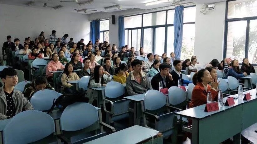 化学学院三下乡宣讲会 M88