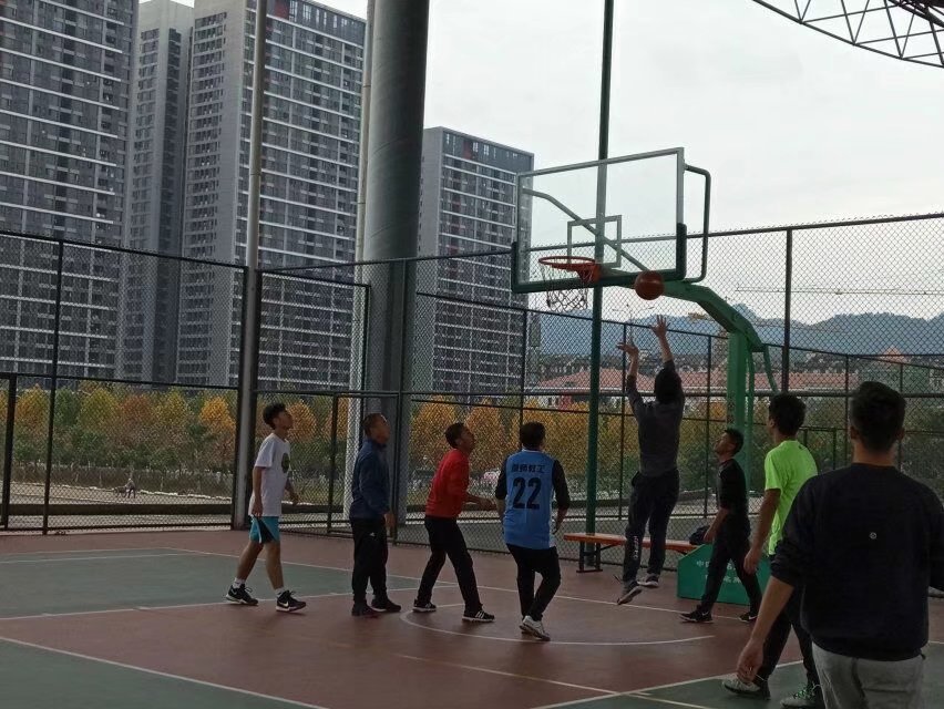 青年之声·挥洒汗水燃烧激情 M88