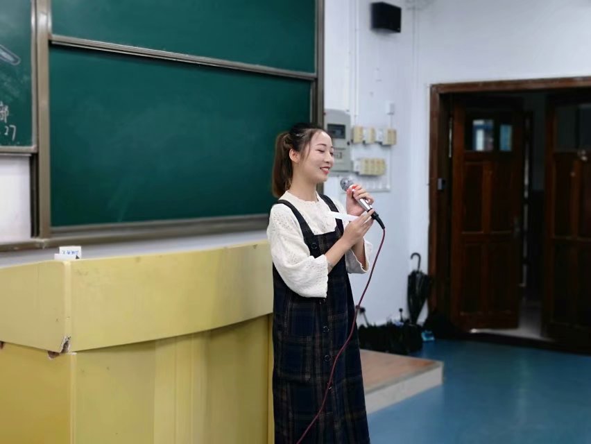 挑战主持人大赛复赛 M88