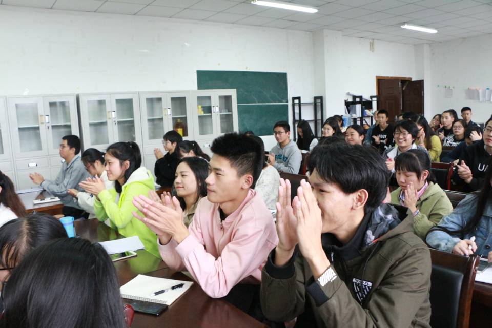 华东师范大学王祖浩教授莅临我院开展专题讲座 M88