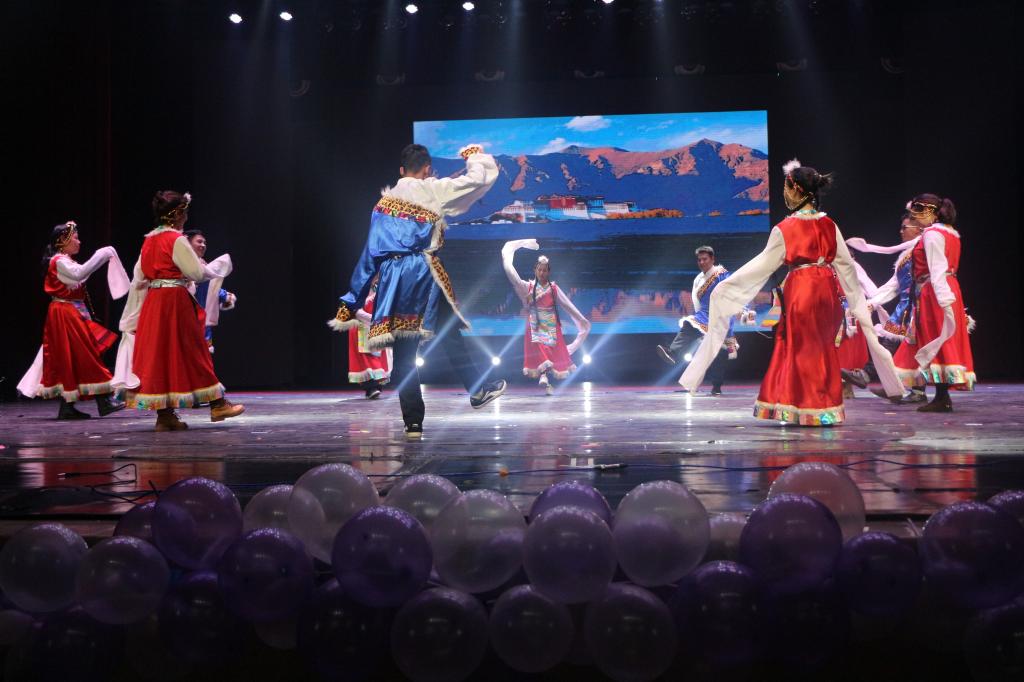 化学学院举行2018级迎新晚会 M88