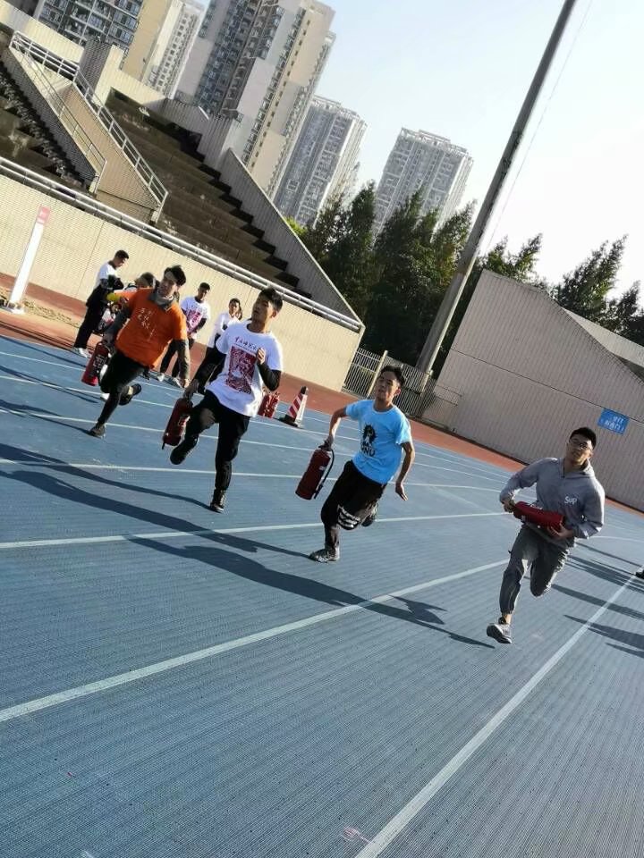 M88举办第二届消防趣味运动会 M88