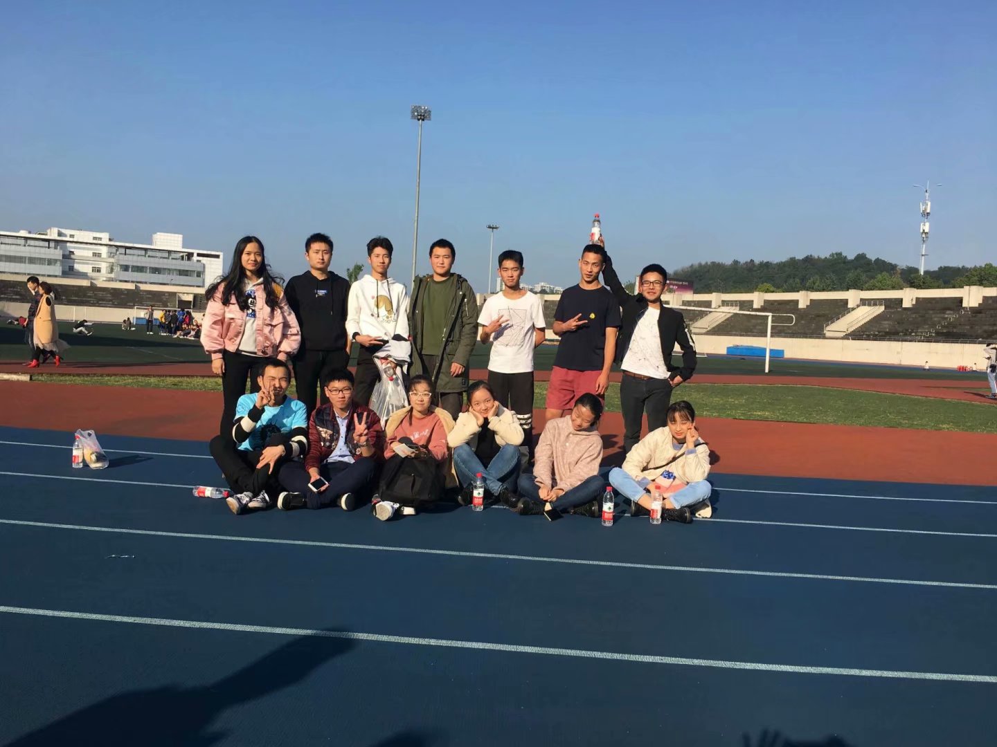 M88举办第二届消防趣味运动会 M88